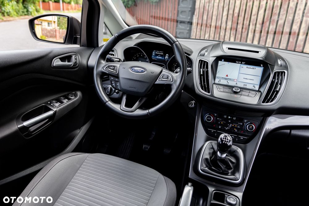 Ford Grand C-MAX - 25