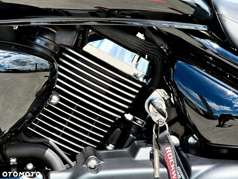 Suzuki Boulevard - 13