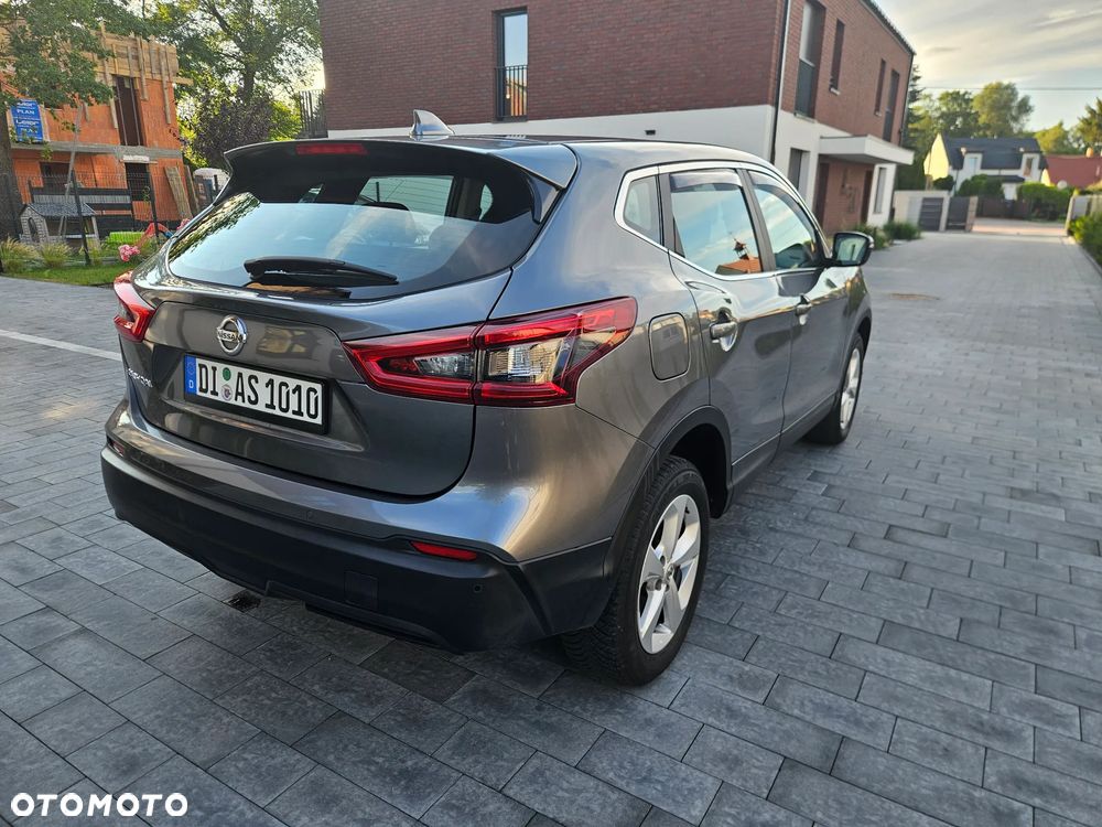 Nissan Qashqai 1.3 DIG-T DCT N-WAY - 37