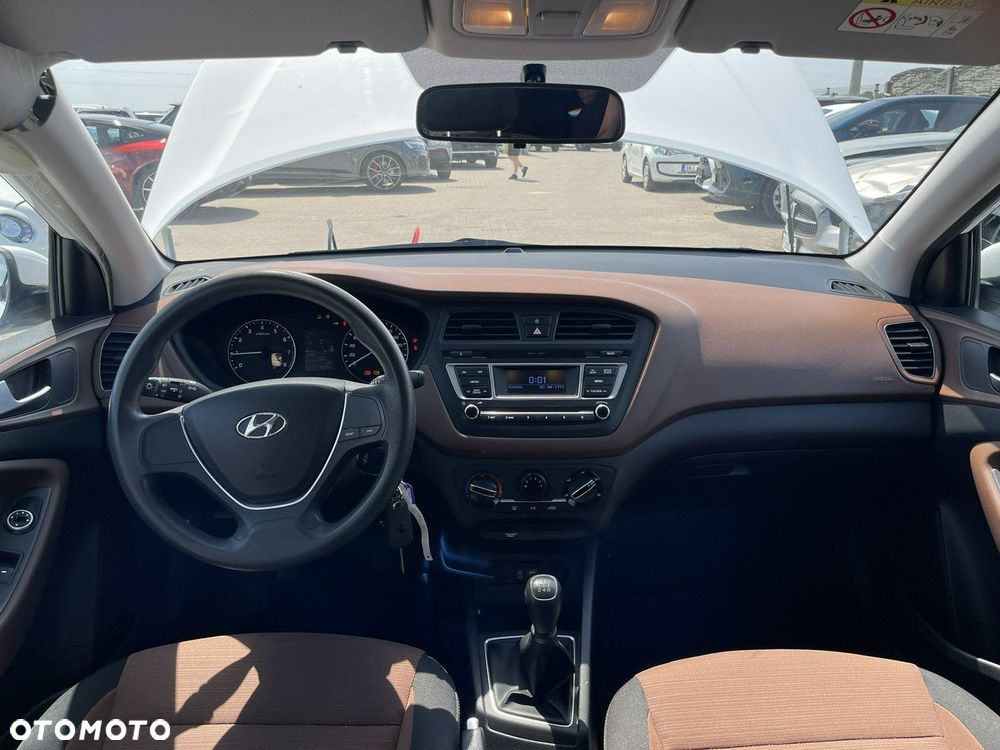 Hyundai i20 1.2 Select - 10