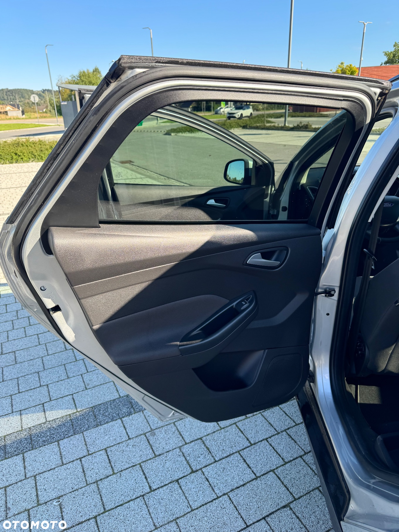 Ford Focus Turnier 1.0 EcoBoost Start-Stopp-System SYNC Edition - 19