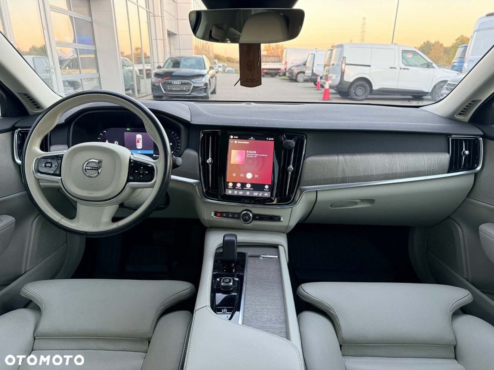 Volvo S90 - 4