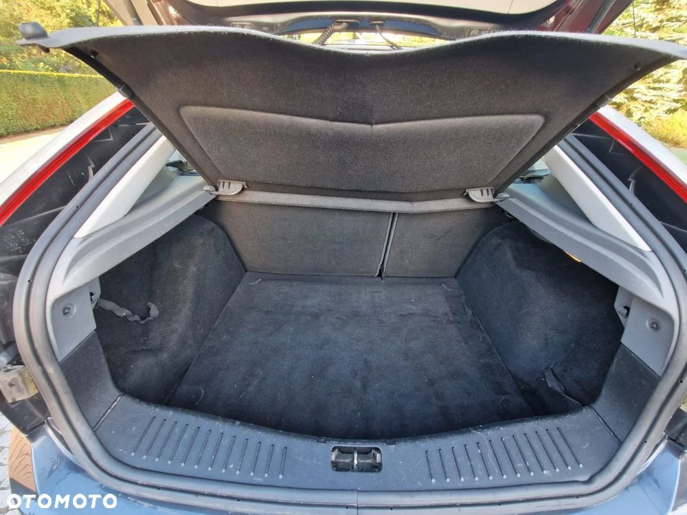 Ford Focus 1.8 Titanium - 16
