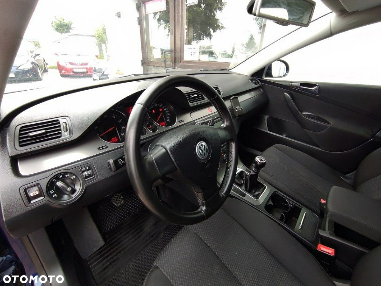 Volkswagen Passat - 8