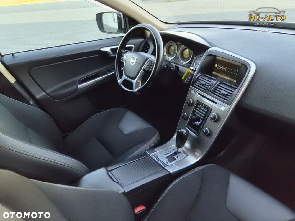 Volvo XC 60 - 25