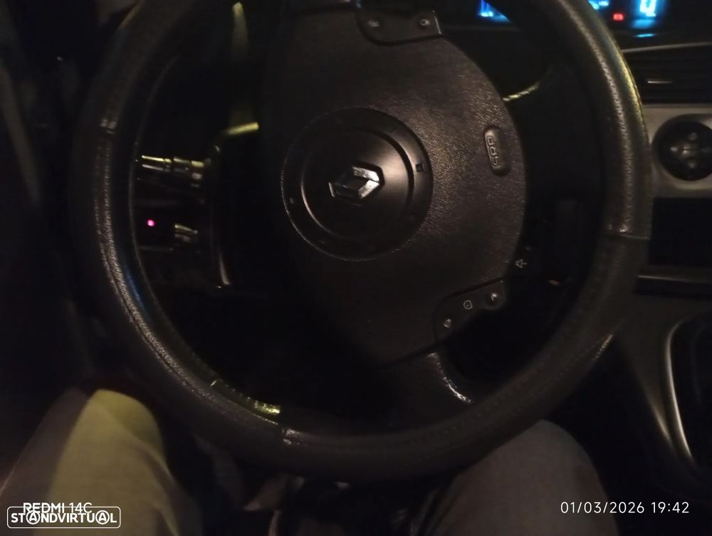 Renault Scénic 1.5 dCi Confort - 6