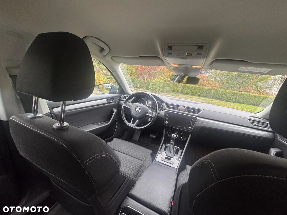 Skoda Superb 2.0 TDI Style DSG - 19