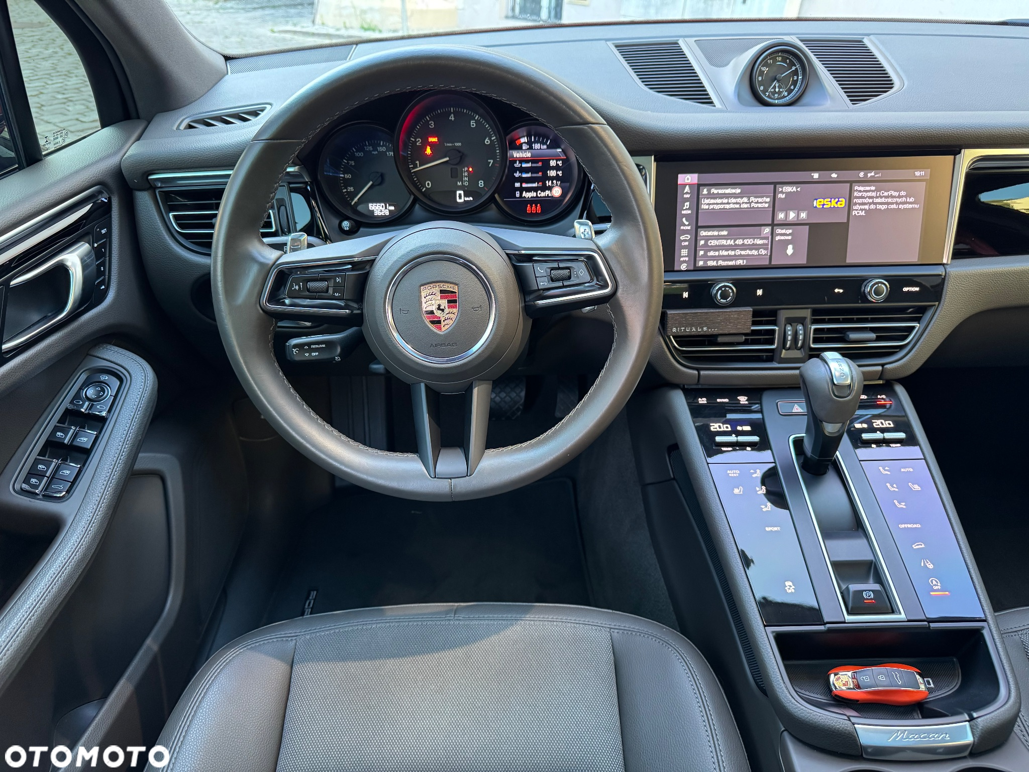 Porsche Macan - 12
