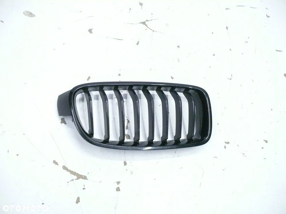 BMW 3 F30 F31 NERKA GRILL PRAWY - 1