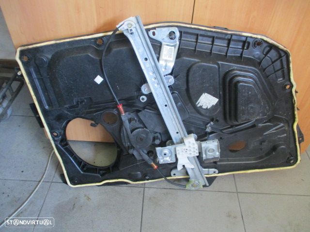 Elevador Sem Motor A203A28ARD FORD FIESTA 2004 5P FD FORD FIESTA 2004 5P FD - 2