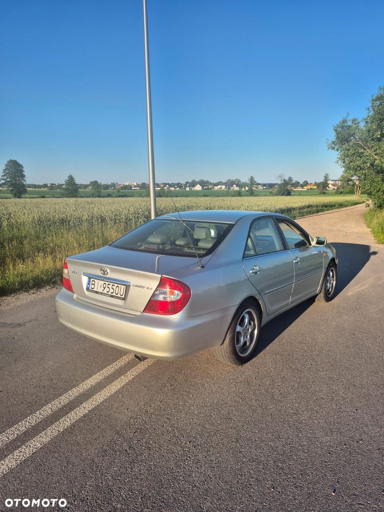 Toyota Camry 2.4 VVT-i - 6