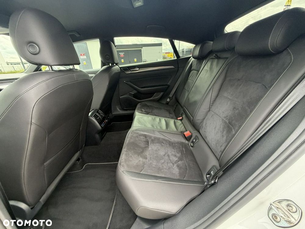 Volkswagen Arteon 2.0 TDI R-Line DSG - 36