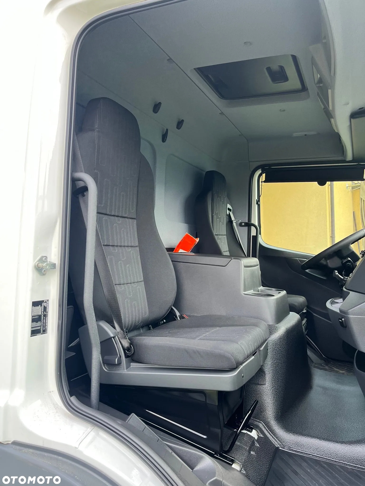 Mercedes-Benz ATEGO 1218L | KONTENER 6.10 m | 15 Palet I EURO-6 - 24
