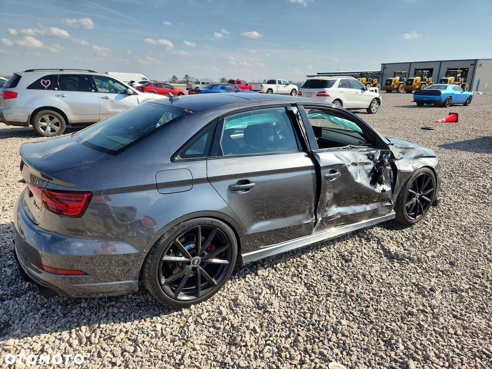 Audi S3 S tronic - 4