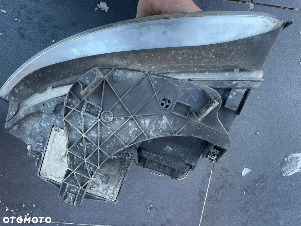 MASKA zderzak przód xenon lampa lewa prawa pas przedni LZ5L LZ3H AUDI A4 B6 - 16