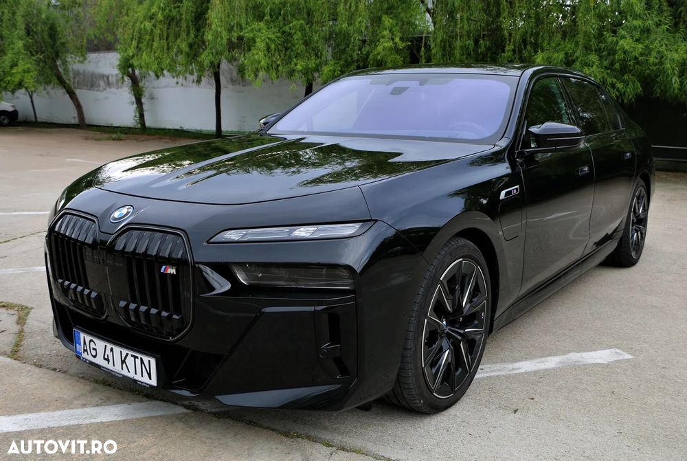 BMW M7 M760e xDrive AT PHEV - 3