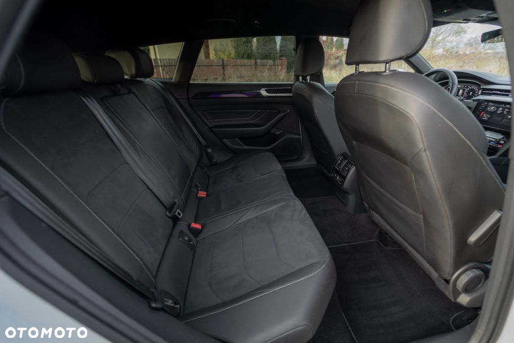 Volkswagen Arteon 2.0 TDI SCR DSG R-Line - 34