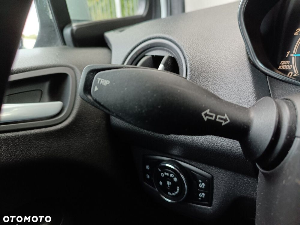 Ford Tourneo Courier 1.0 EcoBoost Trend - 22