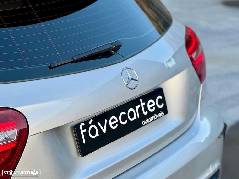 Mercedes-Benz A 180 d AMG Line - 22