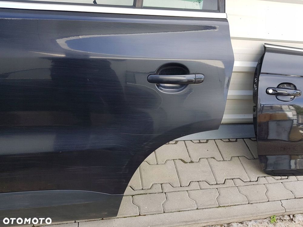 VW TIGUAN I 5N 06-15r DRZWI LEWE TYŁ LC9X - 4
