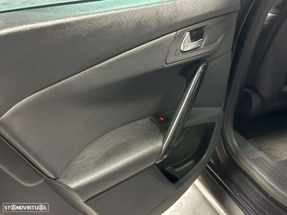 Peugeot 508 RXH 2.0 HDi Hybrid4 Limited Edition 2-Tronic - 22