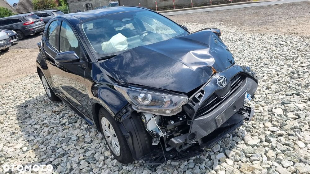 Toyota Yaris - 8