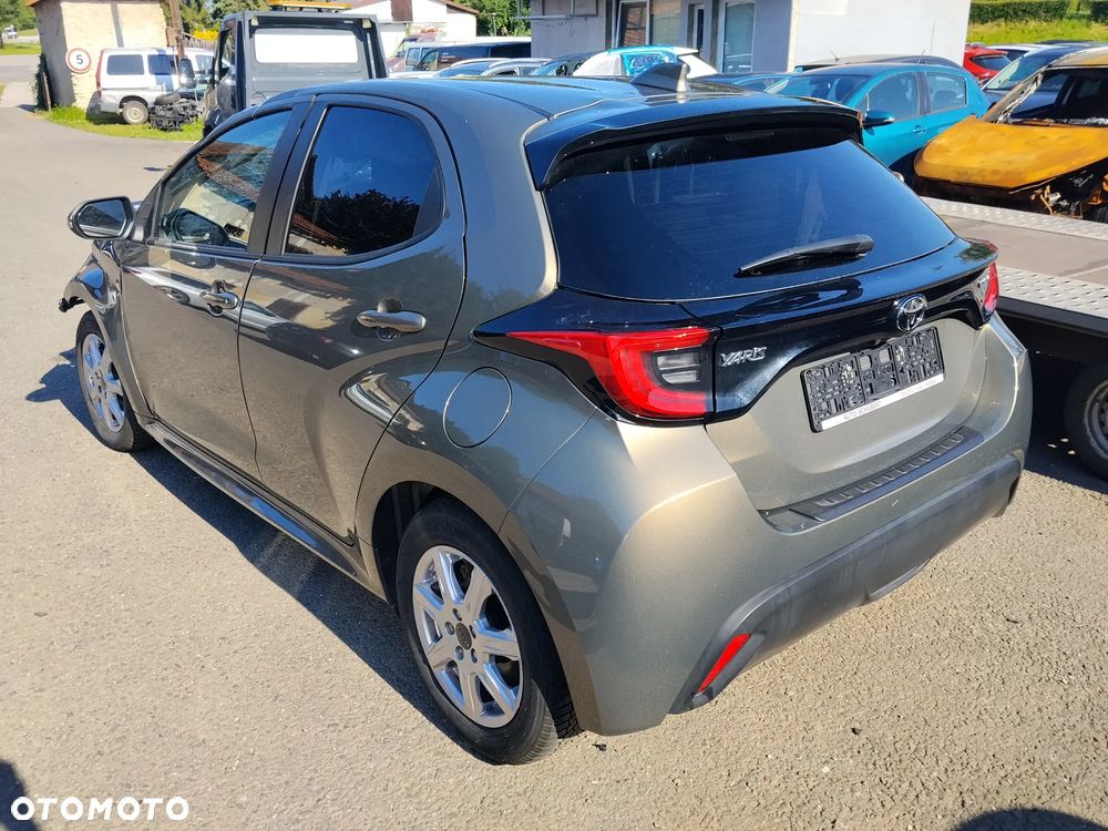 Toyota Yaris - 2