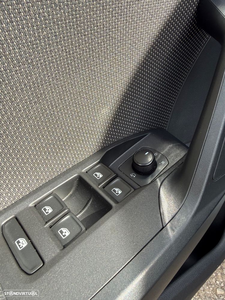 SEAT Arona 1.0 TSI Xcellence - 22