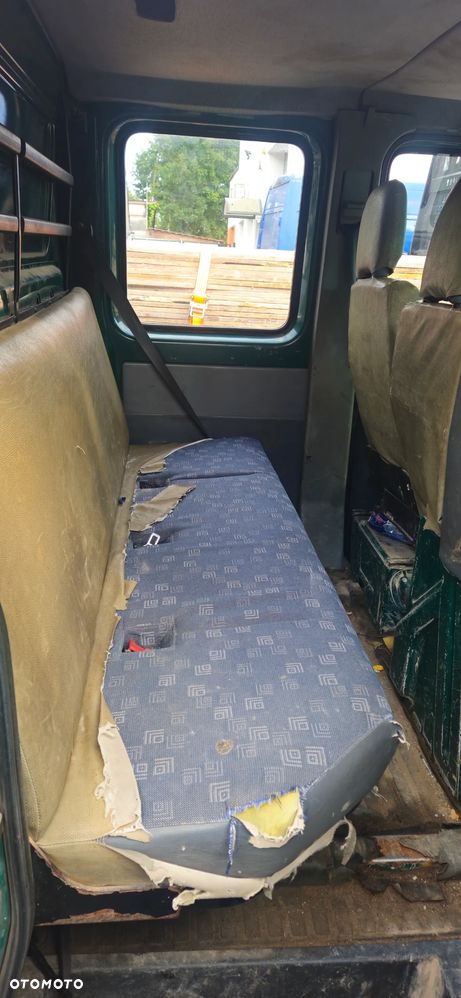 Mercedes-Benz Sprinter - 4