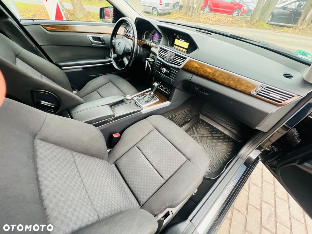 Mercedes-Benz Klasa E - 12