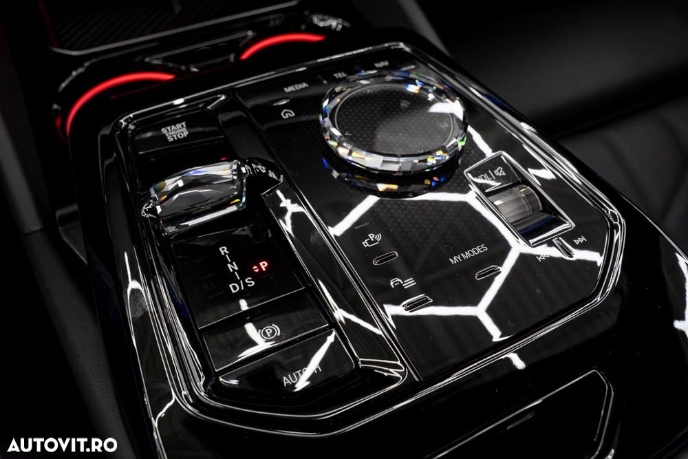 BMW Seria 5 550e xDrive Aut. - 35