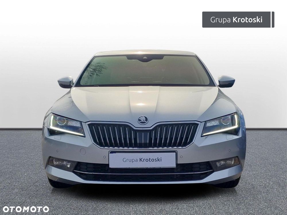 Skoda Superb 2.0 TDI SCR Style DSG - 8