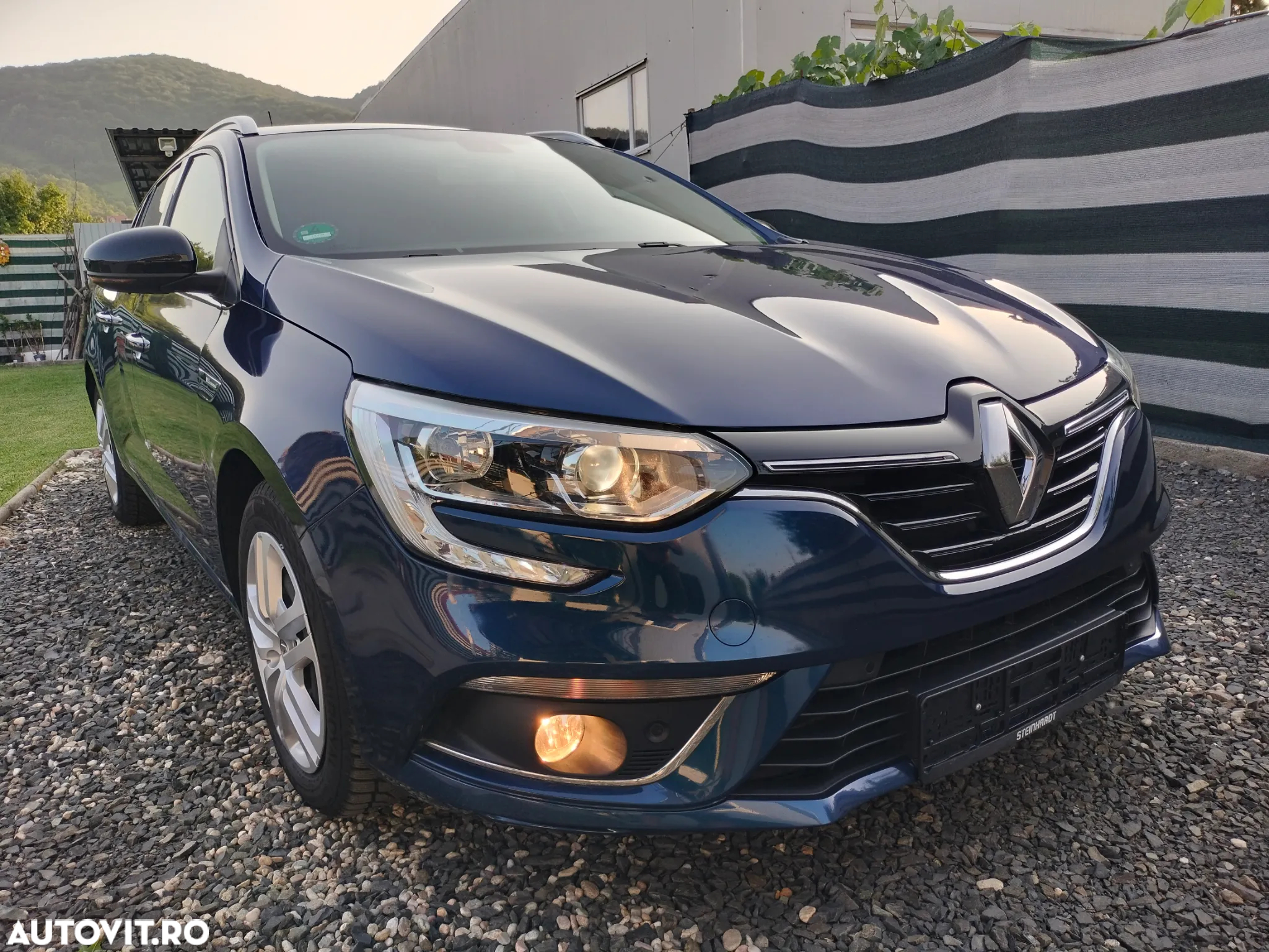 Renault Megane Grandtour ENERGY TCe 115 LIMITED - 17