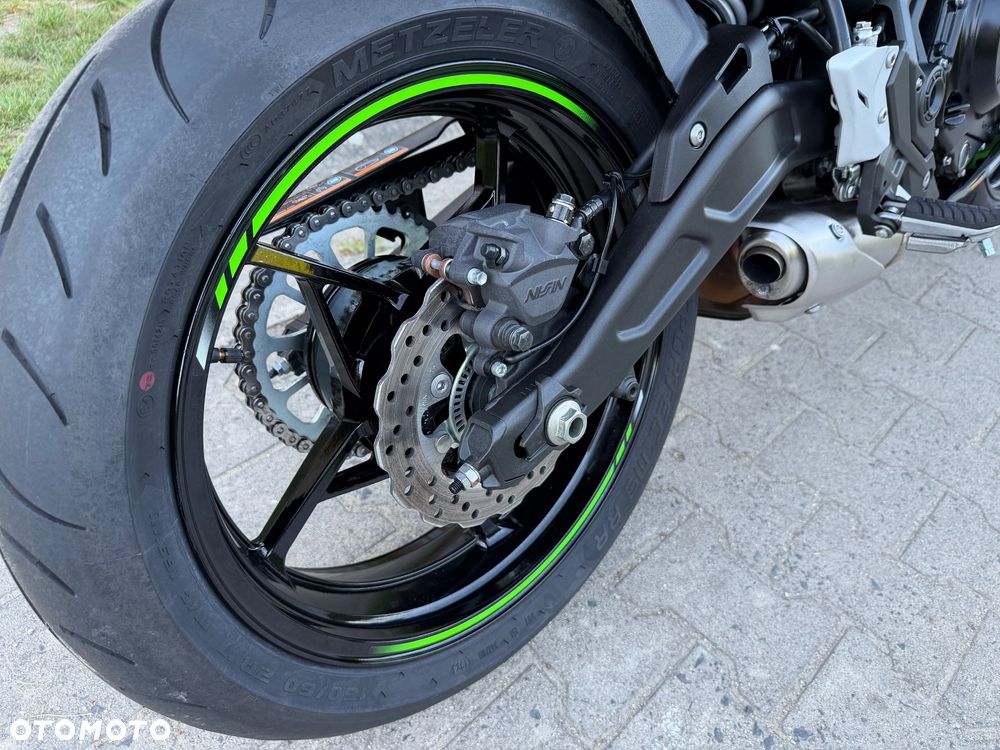 Kawasaki Ninja - 16