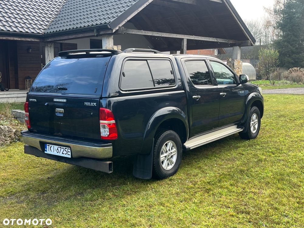Toyota Hilux 4x4 Double Cab - 3