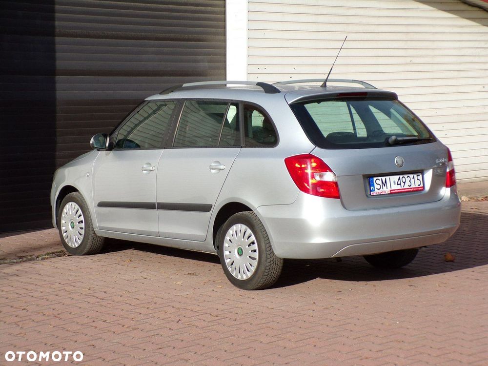 Skoda Fabia - 10