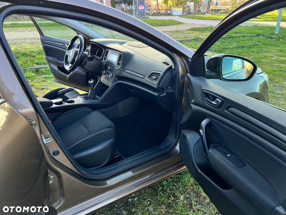 Renault Megane 1.6 SCe Limited - 16