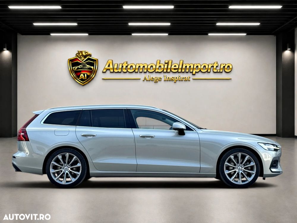 Volvo V60 D4 Momentum Pro - 24