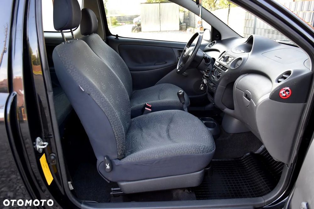 Toyota Yaris 1.0 Edition - 23