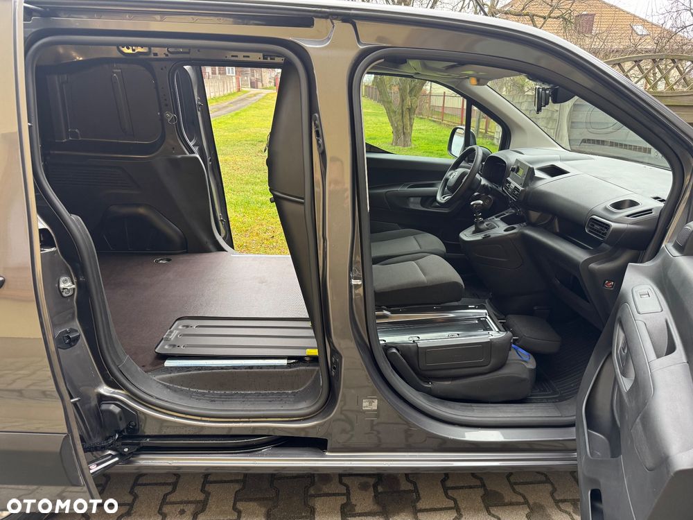 Toyota Proace City - 17