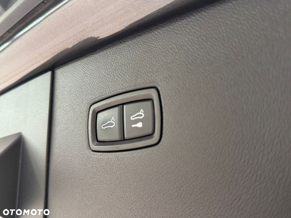 Porsche Cayenne - 39