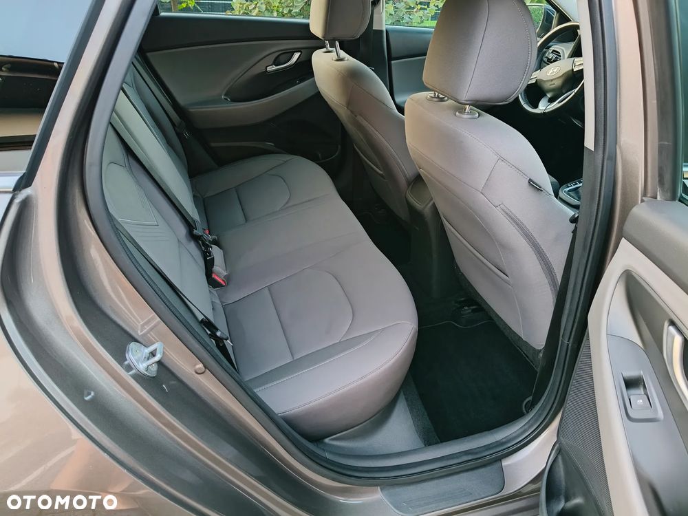 Hyundai i30 1.5 T-GDI 48V Smart - 23
