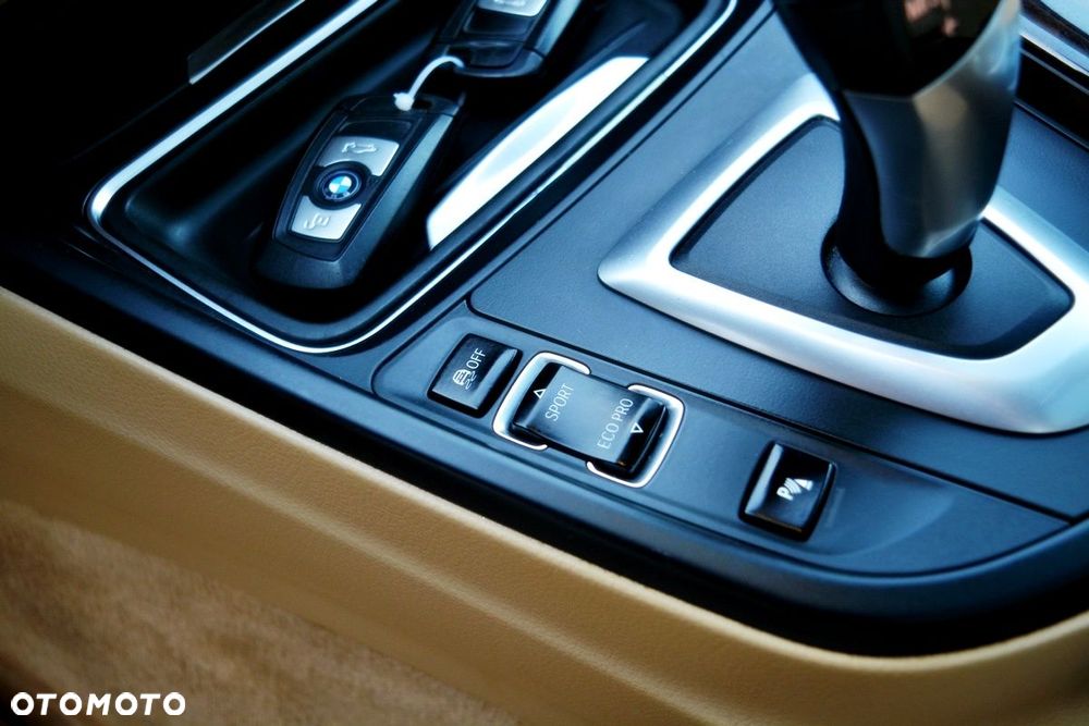 BMW 3GT 318d Modern Line - 13