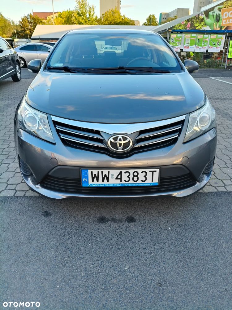 Toyota Avensis 1.8 Luna - 2