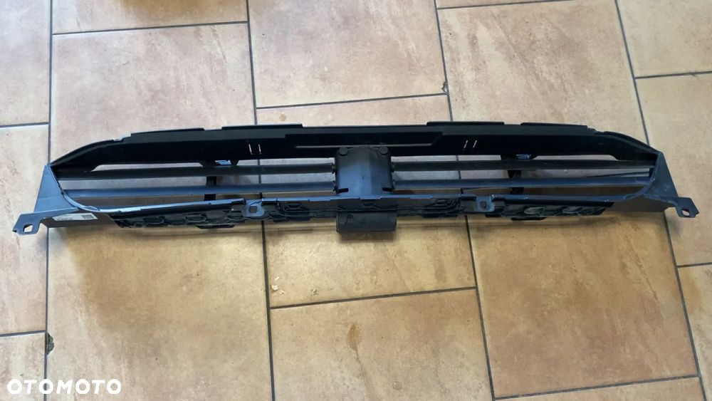 ROLETA ŻALUZJA DOLNA KIEROWNICA POWIETRZA PAS BMW X3 G01 X4 G02 7497231 LEKKO USZKODZONA - 1