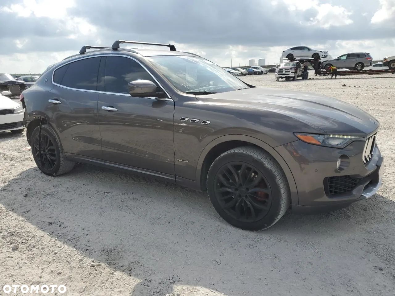 Maserati Levante - 1