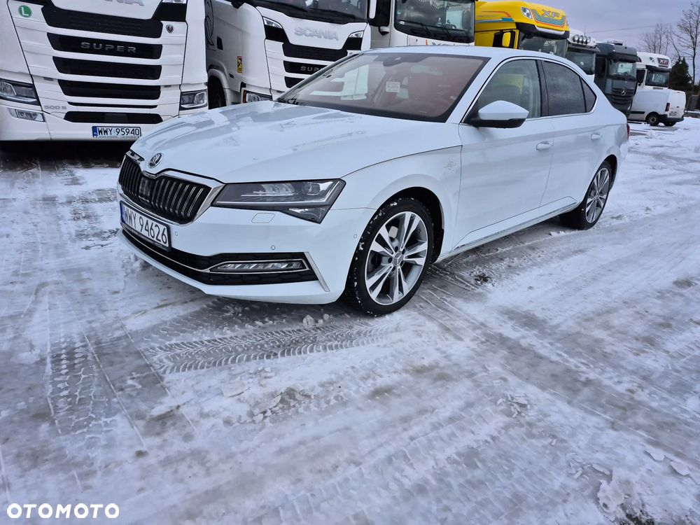Skoda Superb 2.0 TDI SCR 4x4 L&K DSG - 18