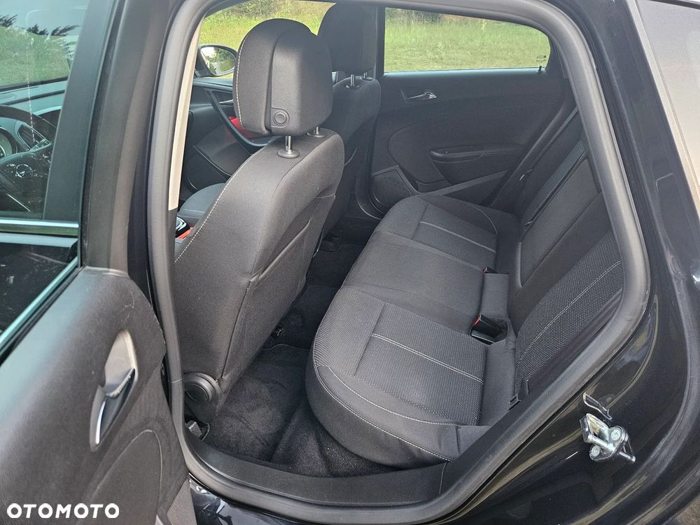 Opel Astra 2.0 CDTI Exklusiv - 28