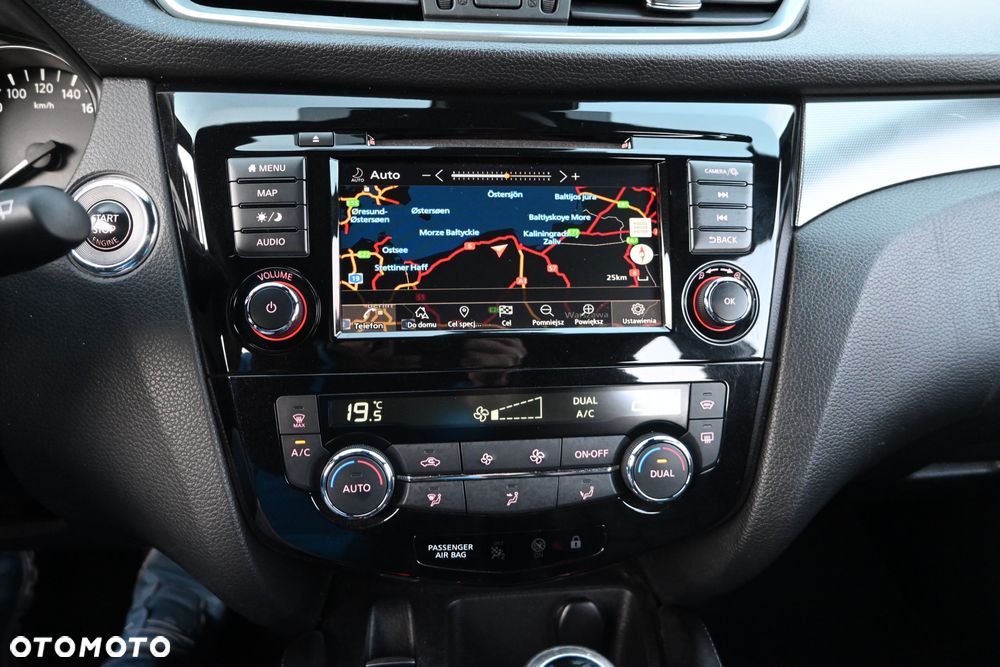 Nissan Qashqai 1.7 dCi 4x4 Tekna+ Xtronic - 16