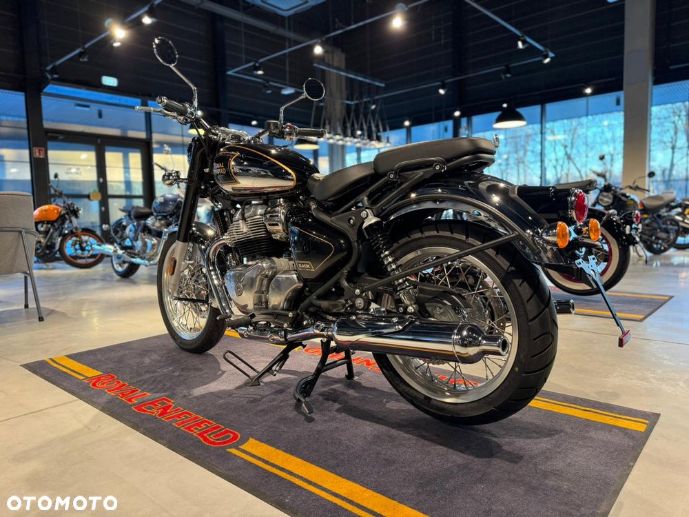 Royal Enfield Classic - 2